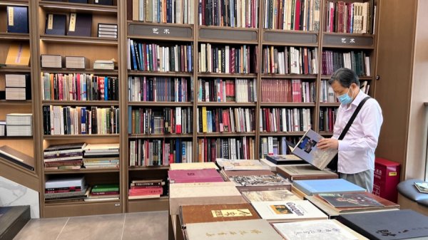 九龙证券配资 旧书新知·书香上海丨让知识循环，旧书有了新归宿